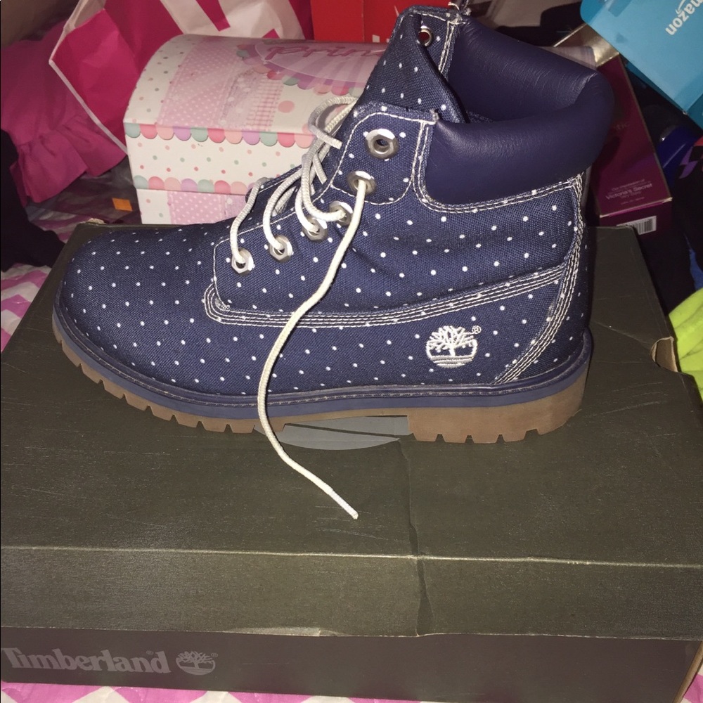 Water-Proof Polka Dot Timberland Boots .